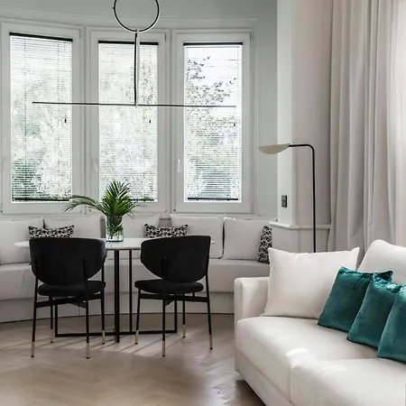 玛耶斯塔雷酒店 酒店 里乔内