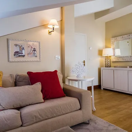 玛耶斯塔雷酒店 酒店 里乔内