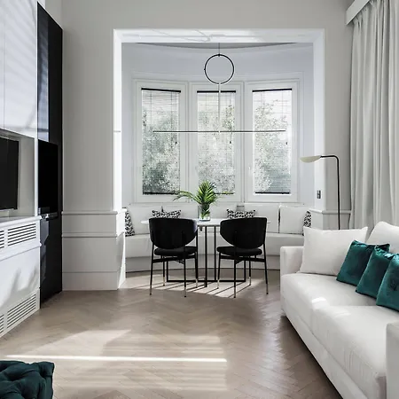 玛耶斯塔雷酒店 酒店 里乔内